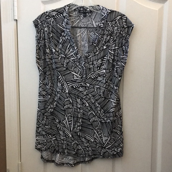 Cable & Gauge Tops - FINAL MARKDOWN Ladies’ cable & gauge Top (M)